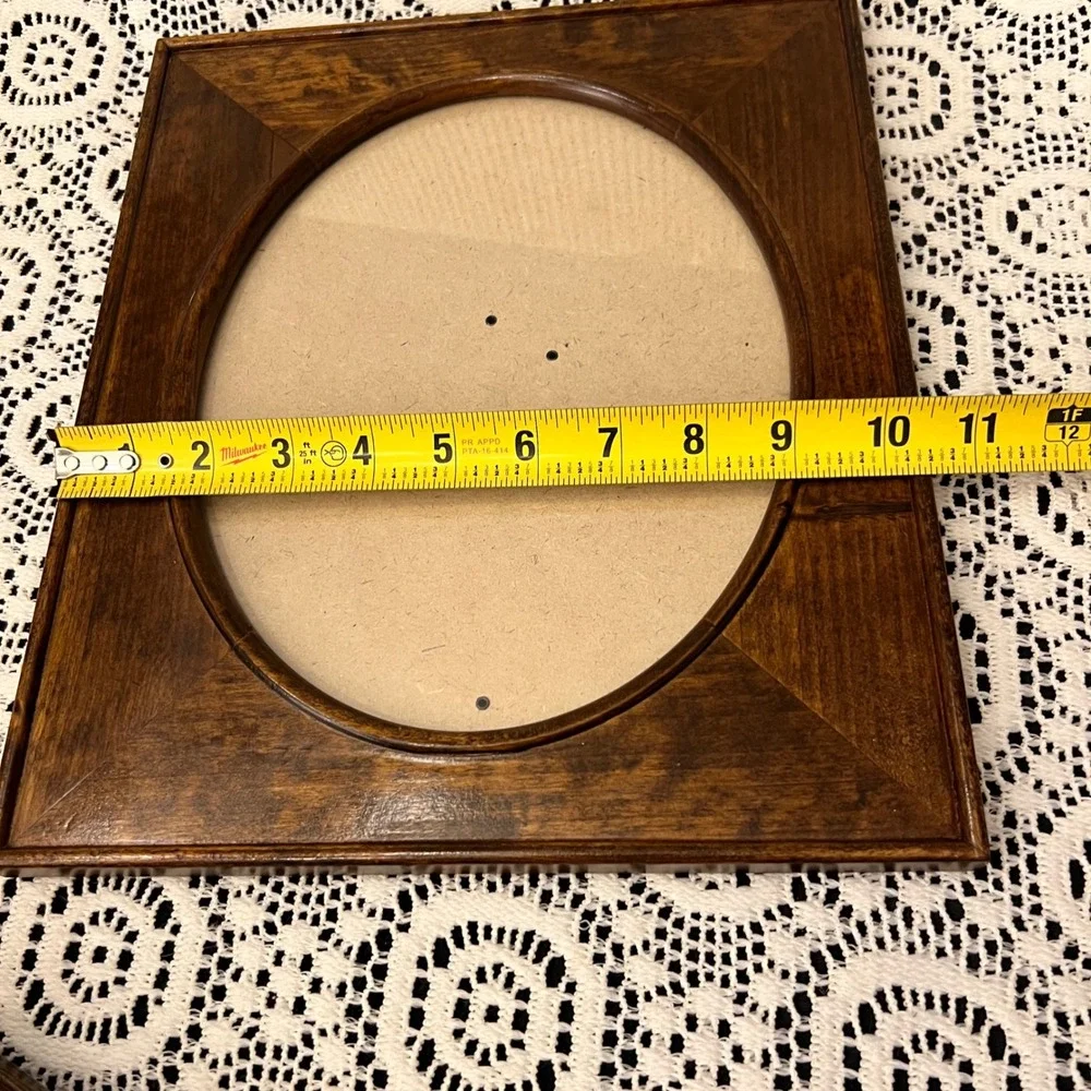 Vintage Oval Wooden Picture Frame | Cottage Grandma
